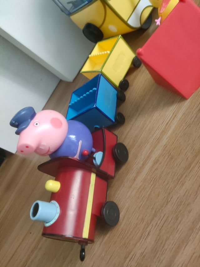 Caravana, tren, tienda Pepa Pig