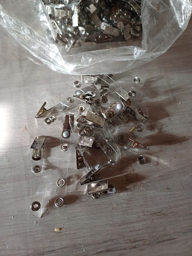 Mollette per cartellino