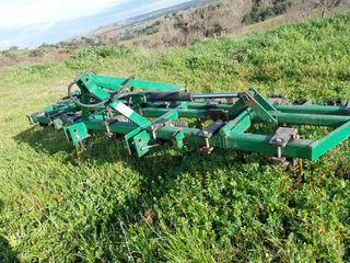Semichisel , chisel, cultivador 15 brazos 3,50m