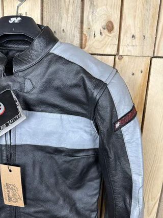 CHAQUETA T-S DE MOTO GARIBALDI MUJER NEGRA 
