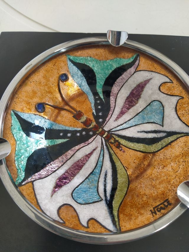 Cenicero artesanal hecho a mano