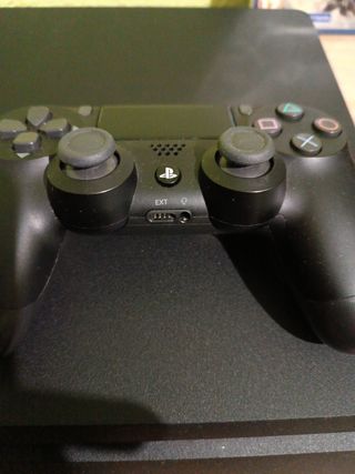 Ps4 Slim 1 tb mando juego