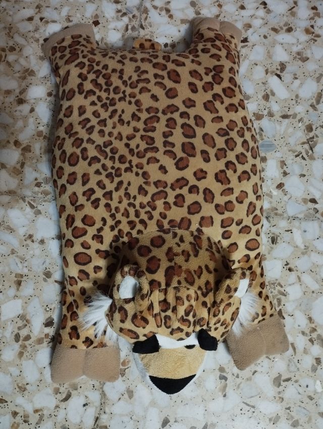 Colchoneta para perro con forma de tigre