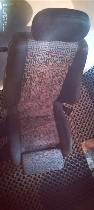 Asientos delanteros. Opel Astra Bertone