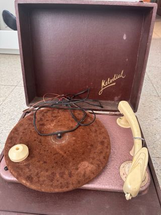 Antiguo tocadiscos Melodial coleccionismo