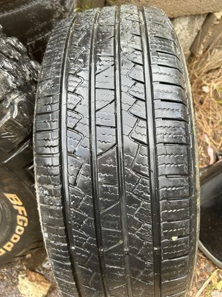 Neumatico nissan patrol gr 265/70/16