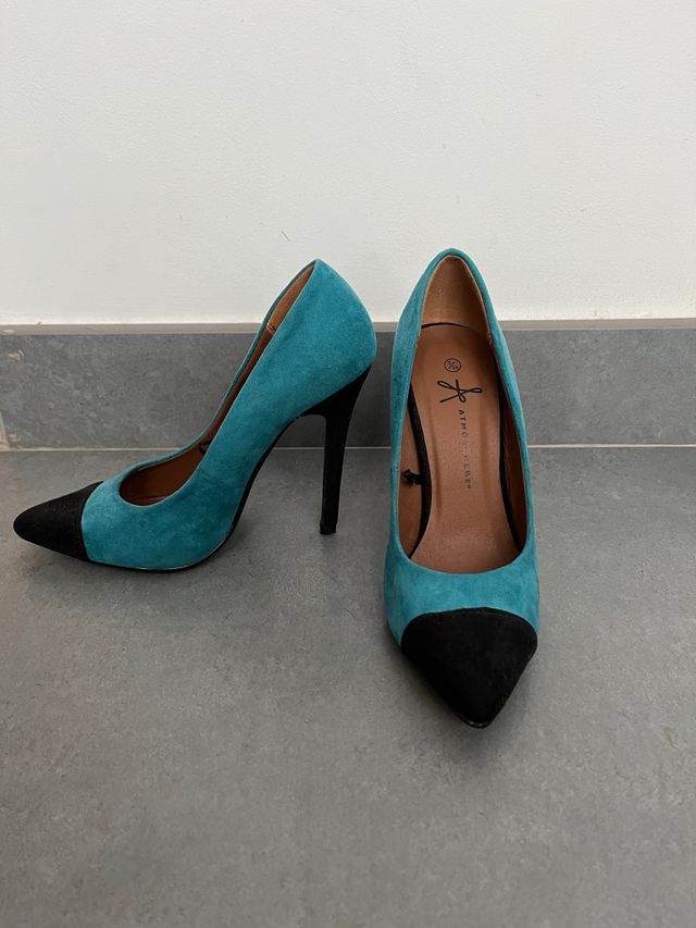 Zapatos de salón en verde menta