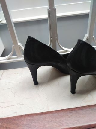 Zapato salón de zara