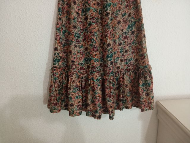 Falda midi floral