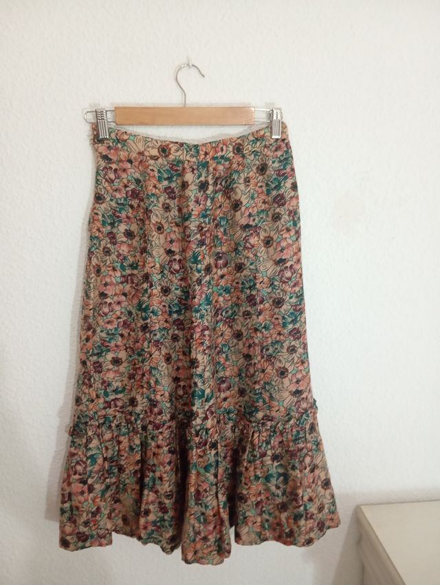Falda midi floral