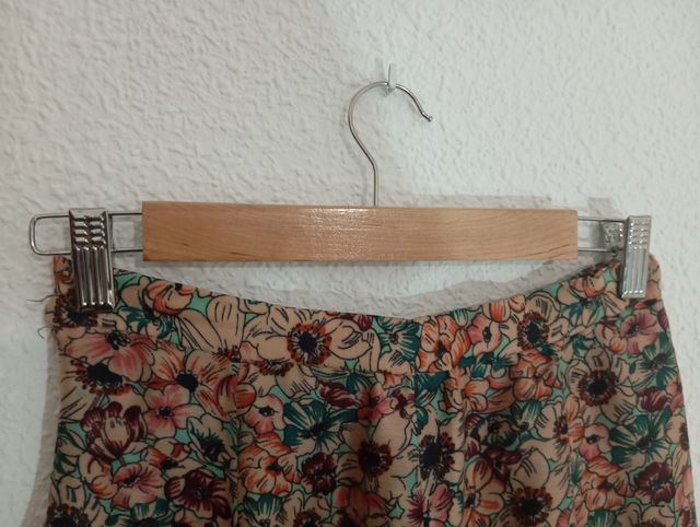 Falda midi floral