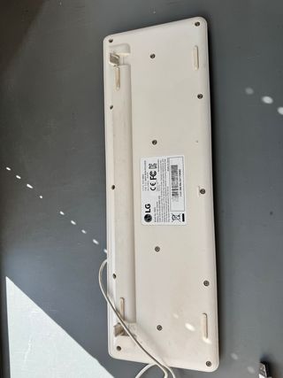 Teclado blanco LG