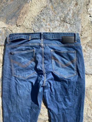 Jeans ION