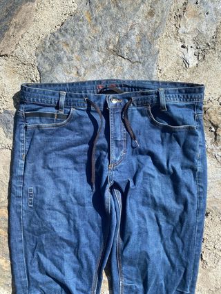Jeans ION