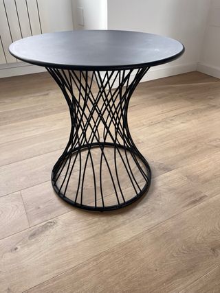 Mesa auxiliar de jardín esmaltada negro