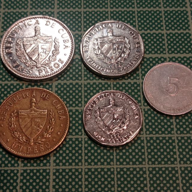 Lote de 5 monedas cubanas