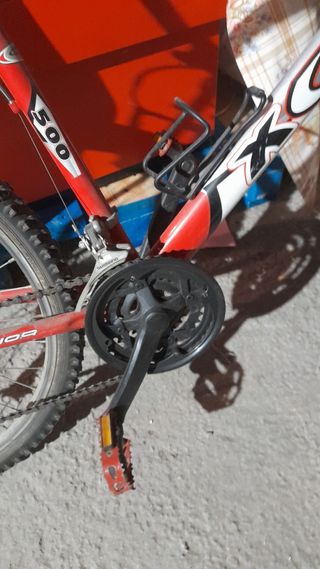 Bicicleta y casco