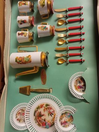 Cacharritos antiguos. Juego de merienda