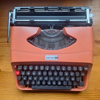 Máquina de escribir Uderwood 19