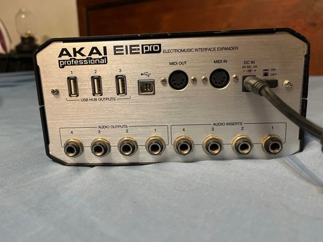Tarjeta de sonido akai
