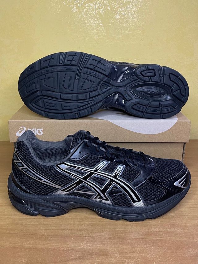 Asics Gel 1130 Nero / Argento Taglia 44 – Nuove!