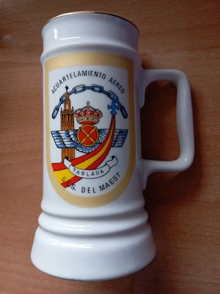 Antigua JARRA CERVEZA EJERCITO ESPAÑOL.