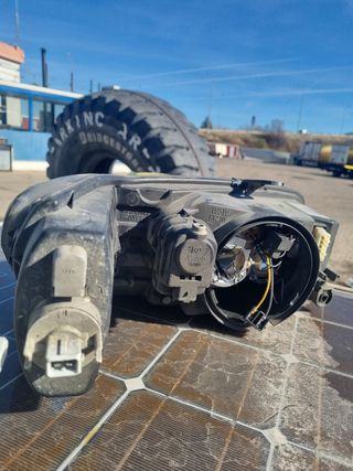 Faros coche Peugeot 306 grafitt