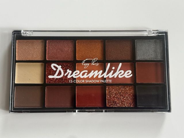 Novo pacote de verniz e sombras