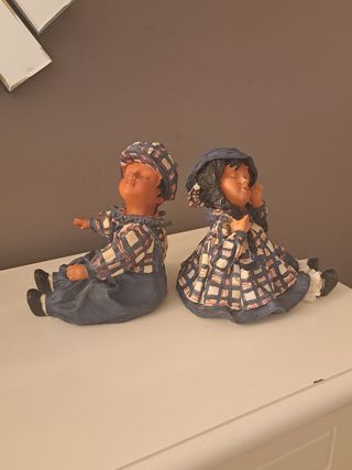 PAREJA FIGURAS "NIÑOS" PASTA MADERA