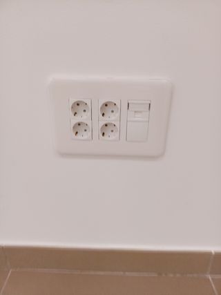 VENTA o ALQUILER Av CIENCIAS Mercadona