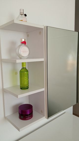 Mueble espejo con almacenaje