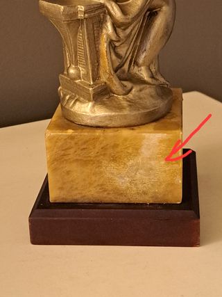 FIGURA "PUTTI" CALAMINA SOBRE PEANA