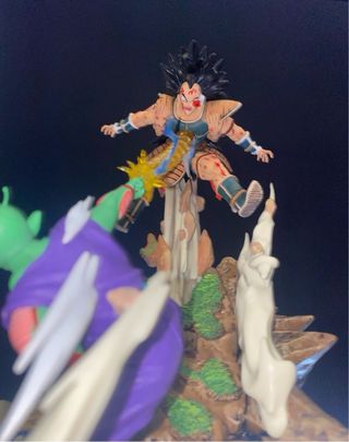 Figura Piccolo vs raditz y goku