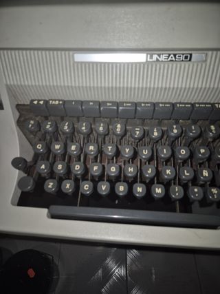 Maquina de escribir olivetti