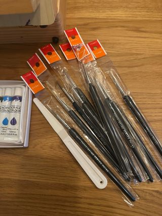 Caballete de mesa caja de pintura