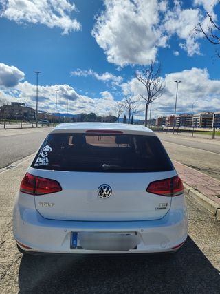 Volkswagen Golf VII