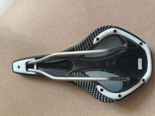 Sillín Giant Contact