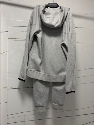 Nike tech 
