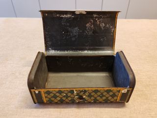 CAJA DE HOJALATA NAUMANN
