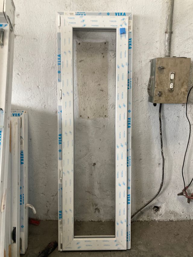 BALCONERA DE UNA HOJA