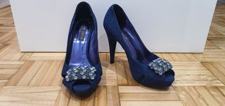 Zapato tacón piel azul
