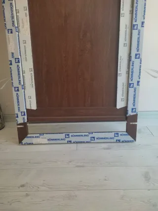 Puerta entrada cerradura de seguridad