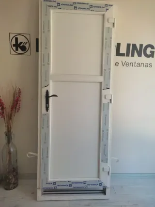 Puerta entrada cerradura de seguridad