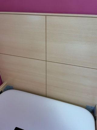 Cama de 90 con base tapizada