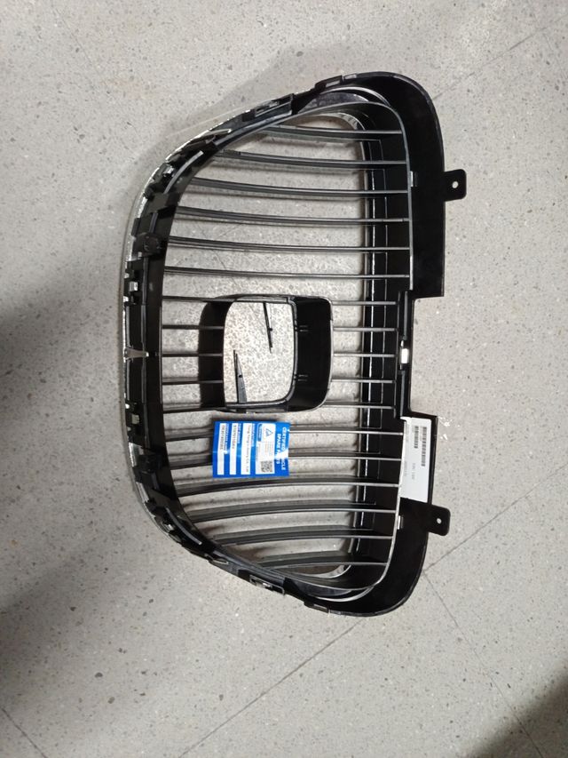 Rejilla Seat León 2005