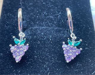 Pendientes plata racimo uvas.