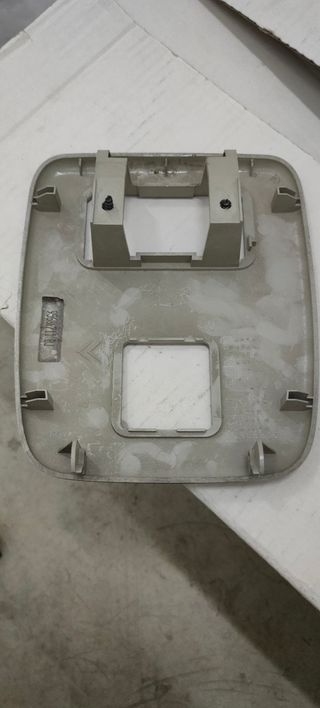 Luz cortesía Citroen Xsara 99