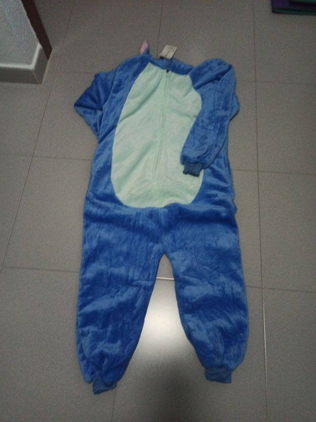 Pijama niño -a talla S. 
