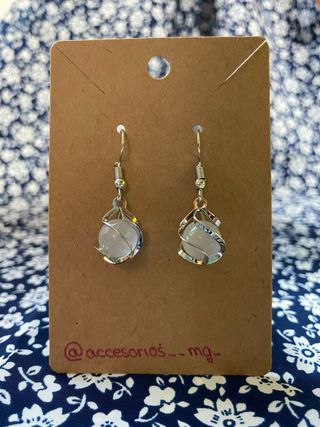 Conjunto de colgante y pendientes cuenta