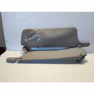 Parasol izquierdo Mitsubishi Pajero I (L04 h_30032